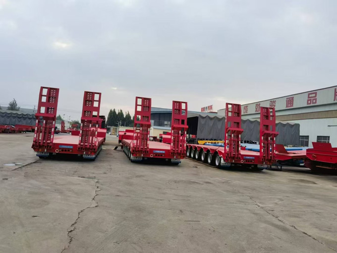 大件運(yùn)輸半掛車